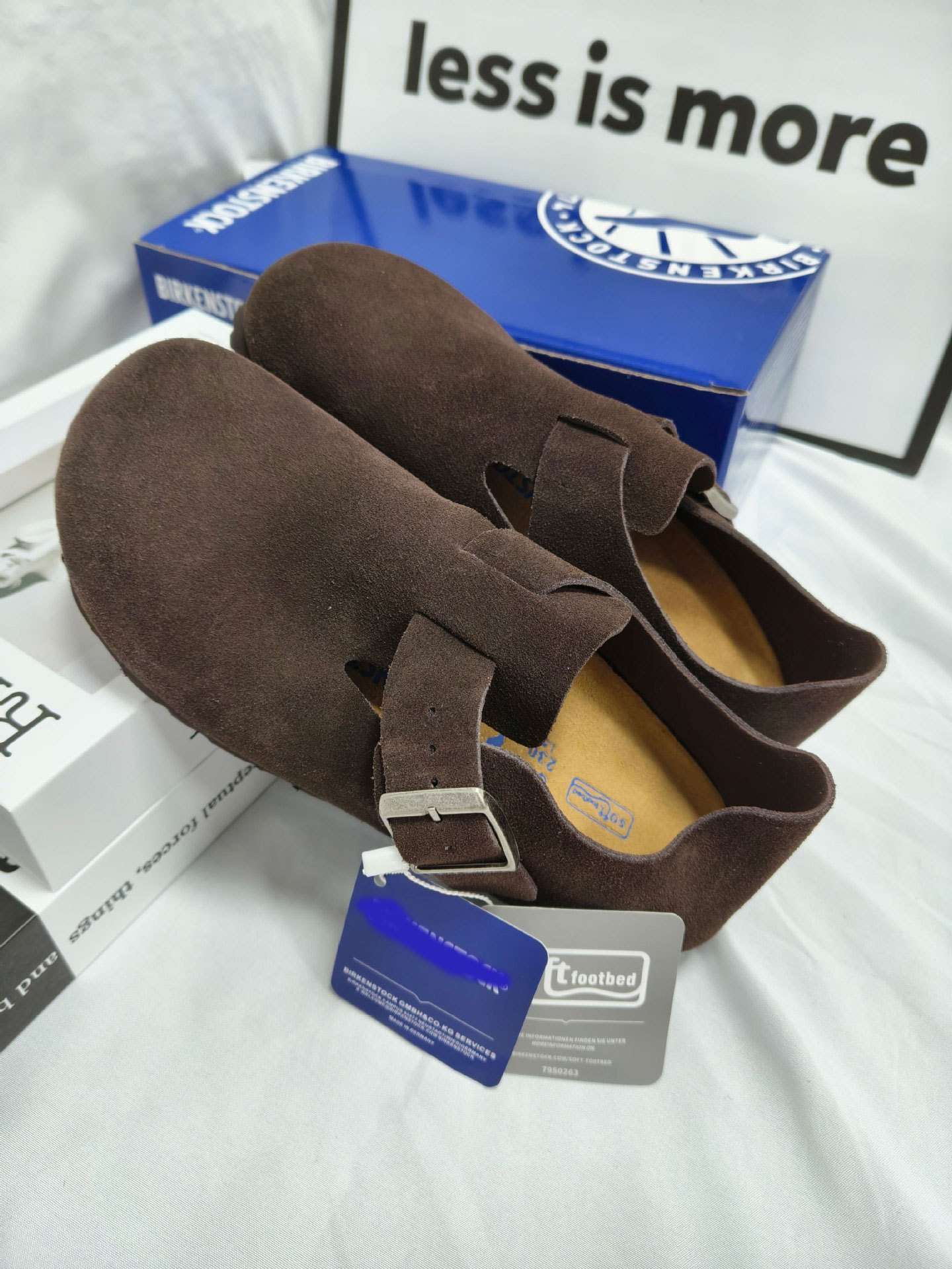 Birkenstocks Unisex Cork Sole Genuine Leather Cowhide Birkenstocks Cross-Border Closed Toe Plus Velvet Thick-Soled Single Shoes